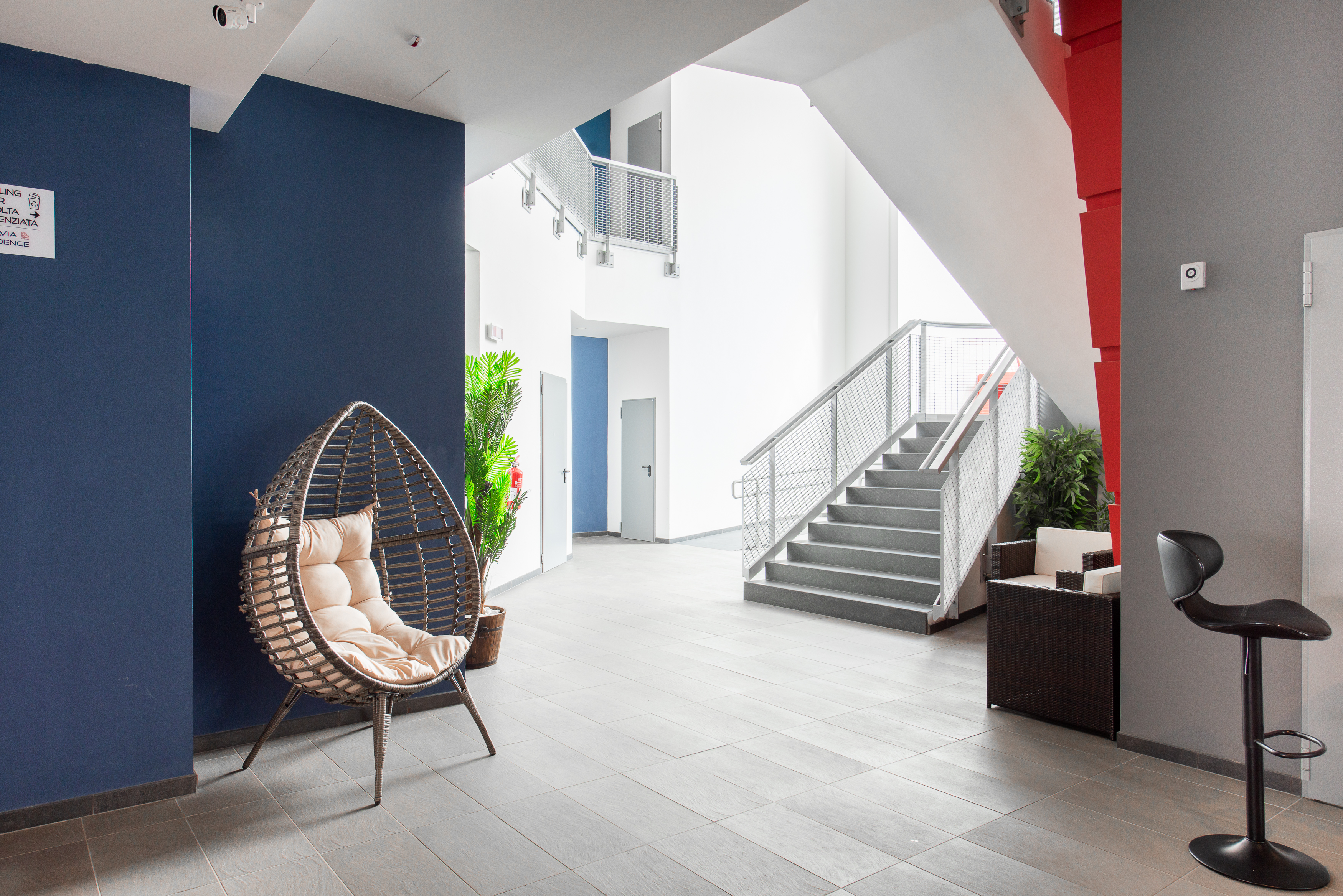 Accesso ai bilocali con Reception - Ottavia Residence Roma